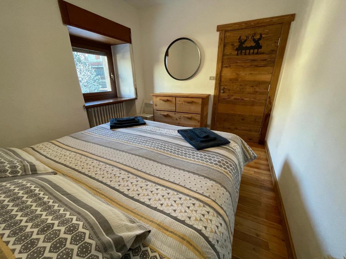 Casa Della Nonna Lägenhet Oulx Exteriör bild